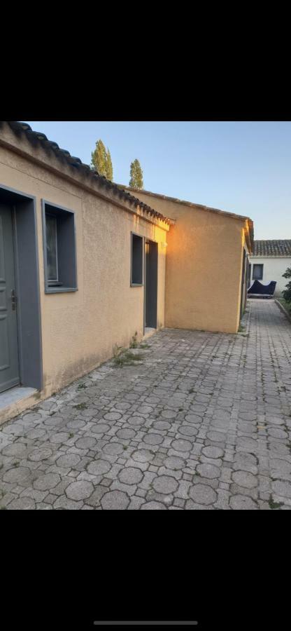 Appartement Les Hameaux Arles Exterior foto