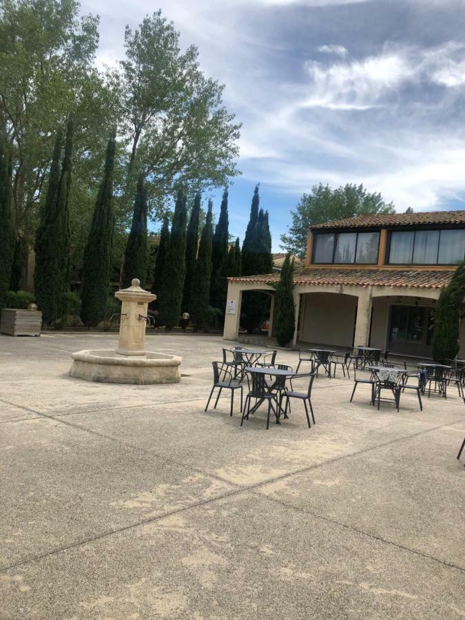 Appartement Les Hameaux Arles Exterior foto